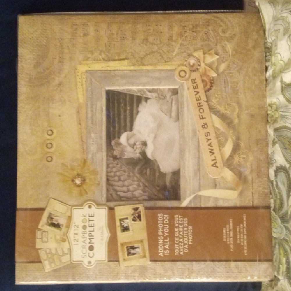 Gorgeous Always & Forever Theme Cream Wedding Album & Scrapbook New Never Used